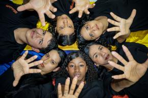 Die Hip-Hop-Dance-Gruppe Nuevo Estilo Dance