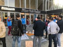 Köln: Tag des Flüchtlings 29.9.2017: Unter dem Motto „Schritt für Schritt" machte IN VIA Köln die kleinen und großen Schritte sowie die Erfolge der Integration von Geflüchteten mit Fußabdrücken durch Köln deutlich.© IN VIA Köln